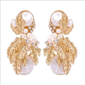 Elegant Gold and Pearl Leaf Earrings